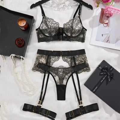 Varnosa 3027 Carmen Luxury Lingerie Set